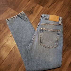 & Denim  Ultra High Waist Mom Blue Jeans Sz 4 Wide Leg